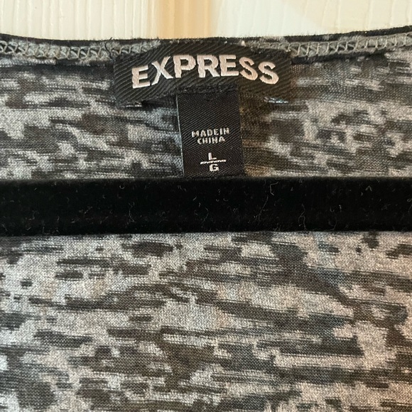 Express tank top - Picture 3 of 3
